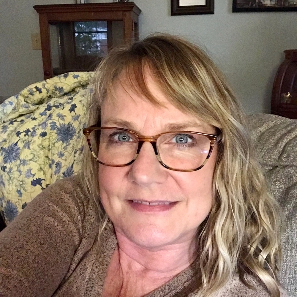 Meet your Posher, Angela